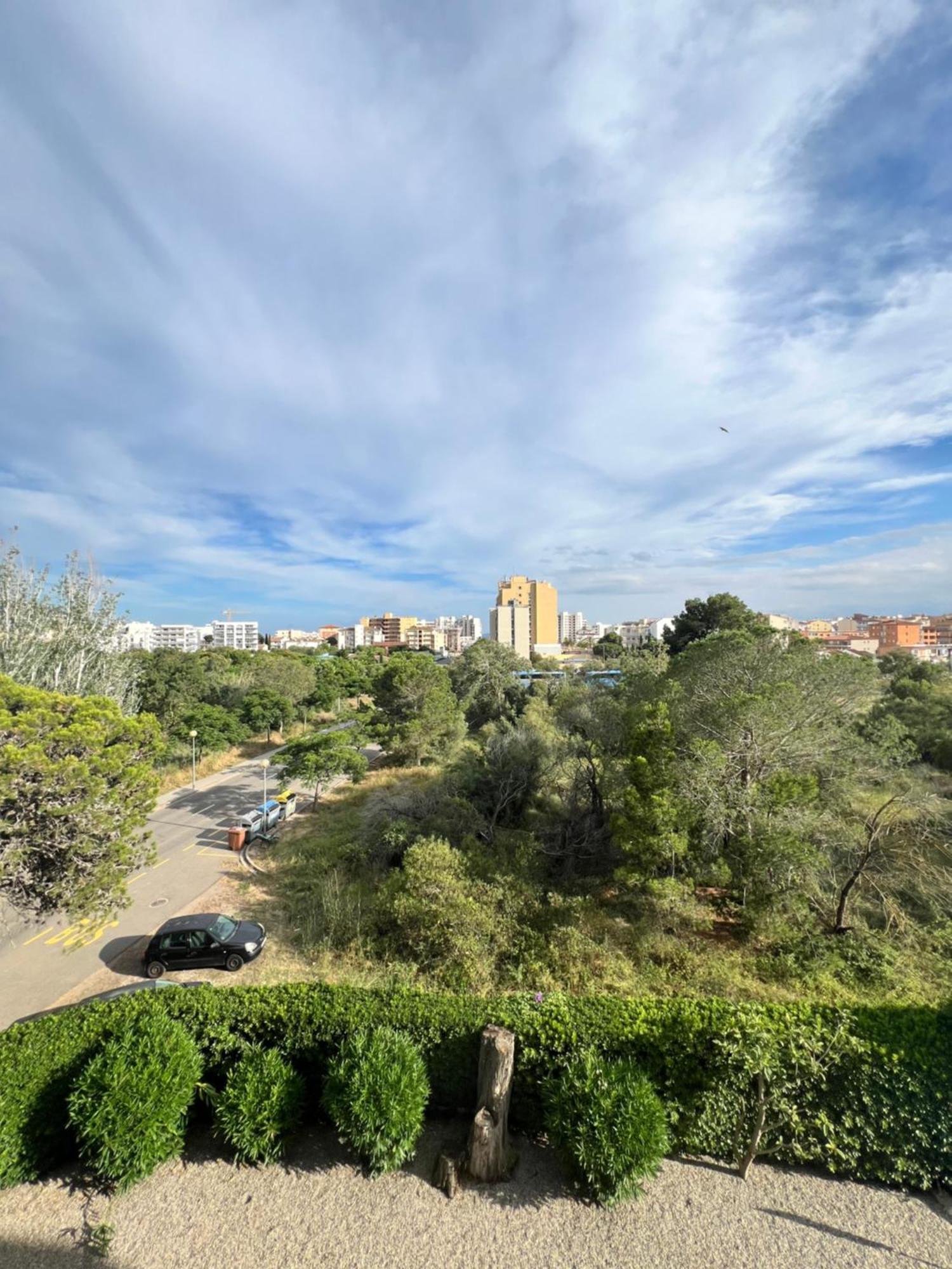 רוזס 3 Room Apartment, 500M To Beach, Swimming Pool, Nice Terrace מראה חיצוני תמונה