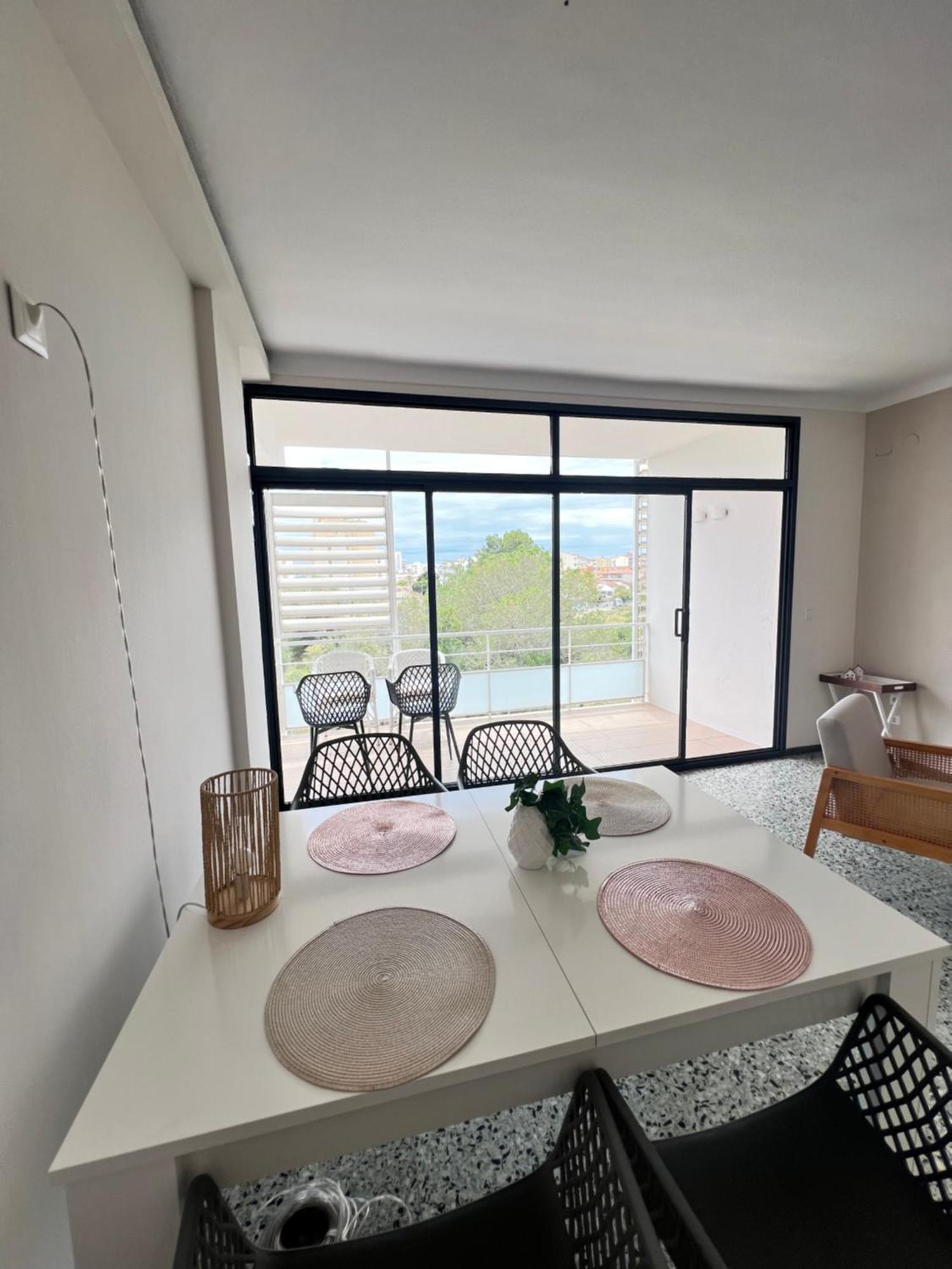 רוזס 3 Room Apartment, 500M To Beach, Swimming Pool, Nice Terrace מראה חיצוני תמונה